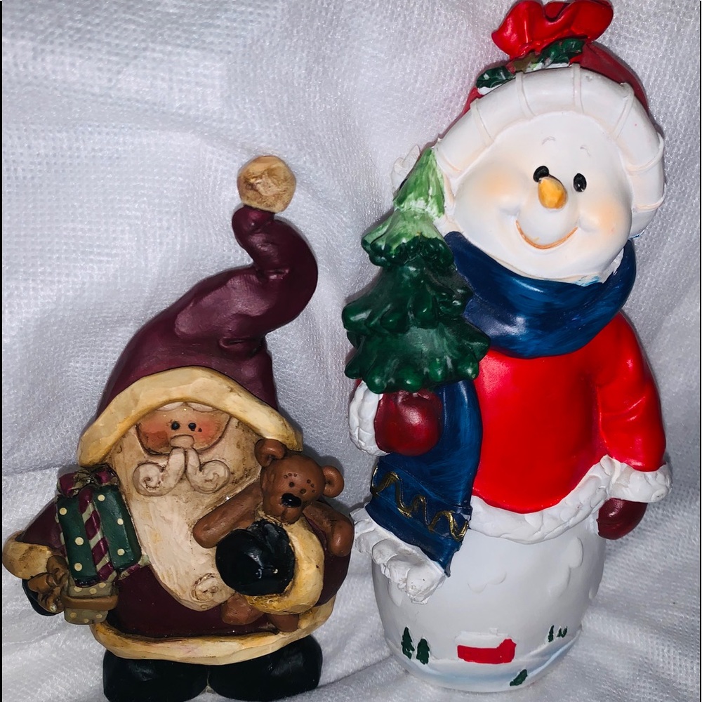 2 Christmas Figurines